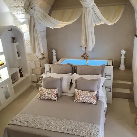 Eurydice Suite With Infinity Jacuzzi Ostuni Exterior photo